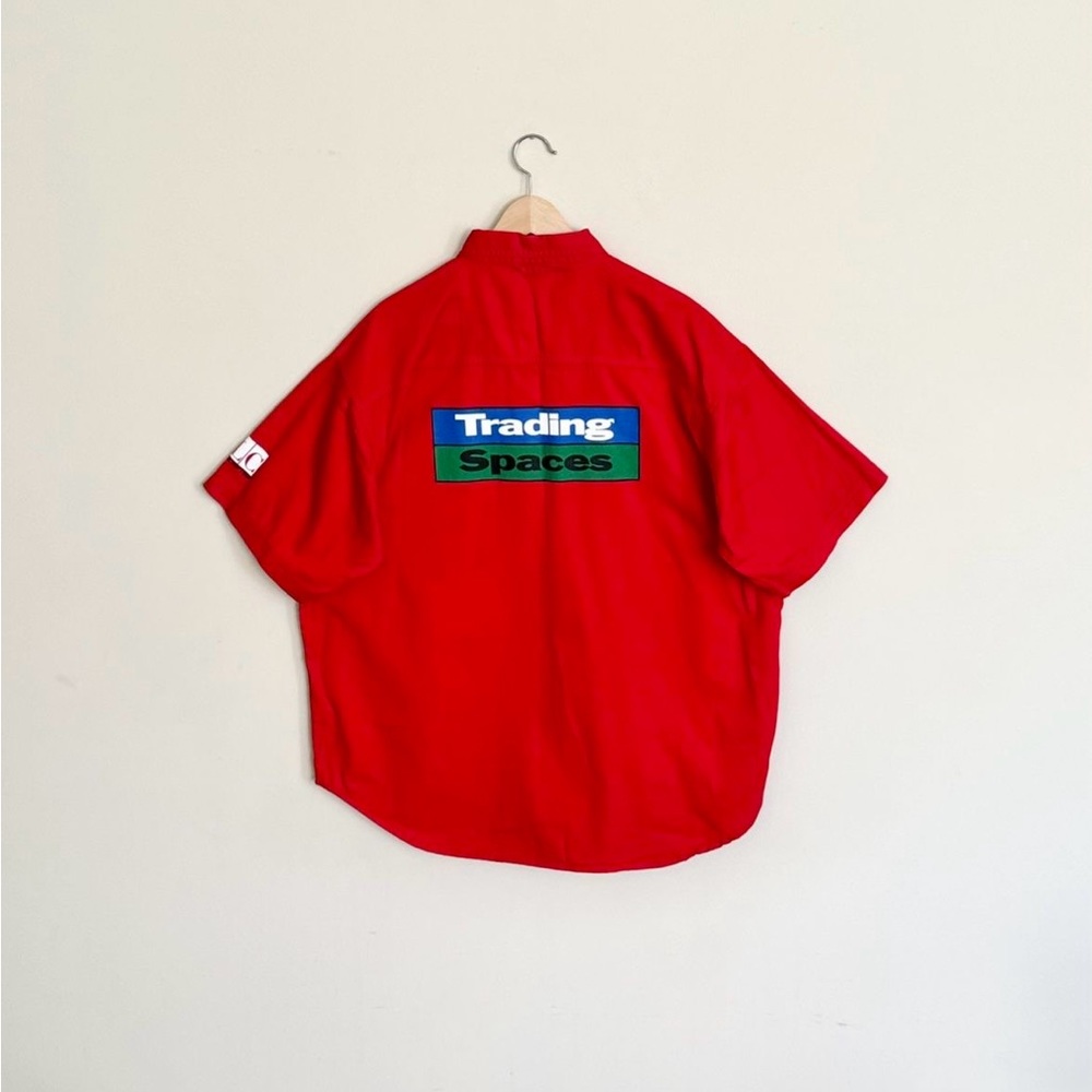 NEW Vintage TLC Trading Spaces TV Show Graphic Red Button Down Shirt Men’s XL